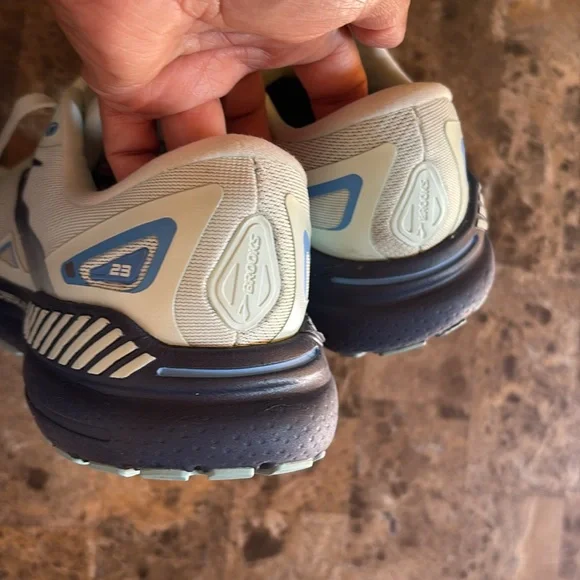 Brooks Women’s Athletic Shoes in baby , blue and Navy blue - Picture 16 of 16